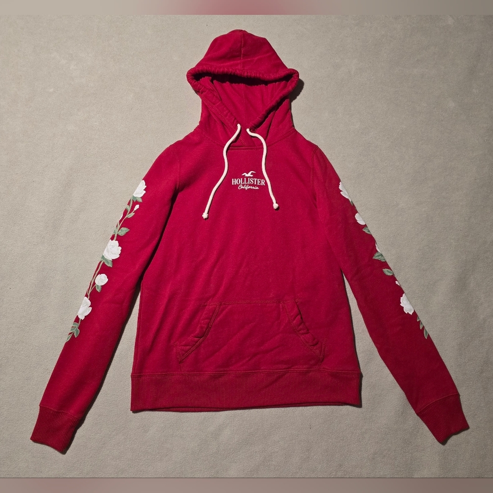 NWT Hollister pullover hoodie with floral sleeves + pocket size XS, Red & White